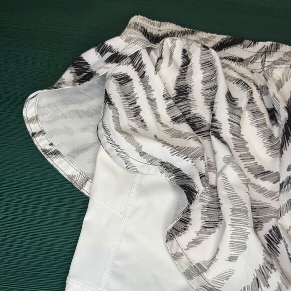 FREE with$15 Purchase! DSG 2 in 1 shorts Small Zebra striped Running short‎ - Picture 4 of 7